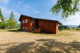 736 Ferguson Ln, Days Creek, OR 97429 - Photo 5