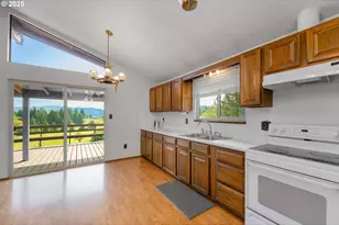 736 Ferguson Ln, Days Creek, OR 97429 - Photo 13