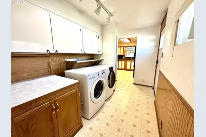 1920 Cliff St, Baker City, OR 97814 - Photo 19