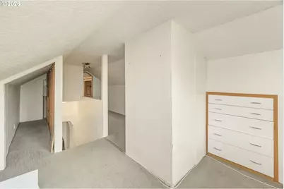 246 NW Freeman Ave, Hillsboro, OR 97124 - Photo 25