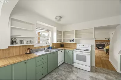 246 NW Freeman Ave, Hillsboro, OR 97124 - Photo 23