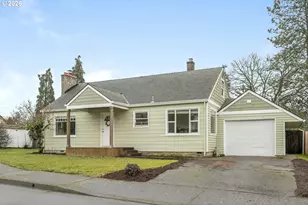 246 NW Freeman Ave, Hillsboro, OR 97124 - Photo 3