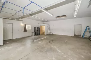 246 NW Freeman Ave, Hillsboro, OR 97124 - Photo 41