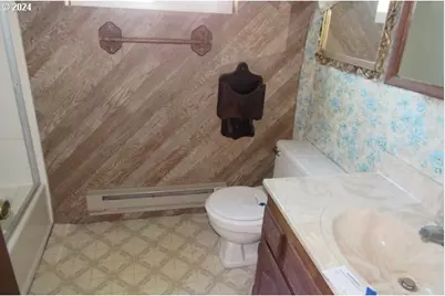 29820 Mary St, Gold Beach, OR 97444 - Photo 13