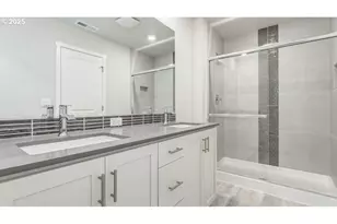 9463 SE Crystal Rose St, Happy Valley, OR 97086 - Photo 23