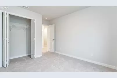 9463 SE Crystal Rose St, Happy Valley, OR 97086 - Photo 15