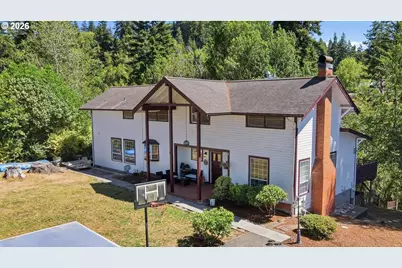 715 E 1st St, Coquille, OR 97423 - Photo 35