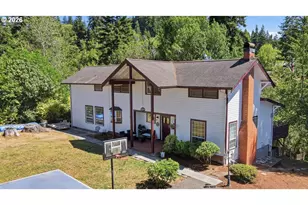 715 E 1st St, Coquille, OR 97423 - Photo 35