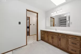 1365 Quaker St, Eugene, OR 97402 - Photo 35