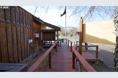 145 E Franklin Ave, Dayville, OR 97825 - Photo 3