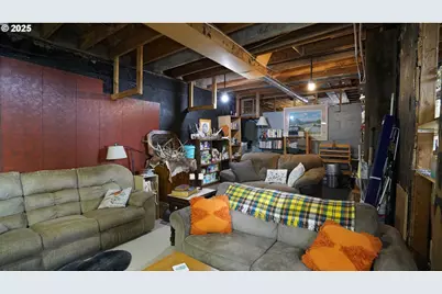 145 E Franklin Ave, Dayville, OR 97825 - Photo 37