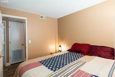 5209 G St, Springfield, OR 97478 - Photo 15