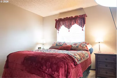 5209 G St, Springfield, OR 97478 - Photo 13