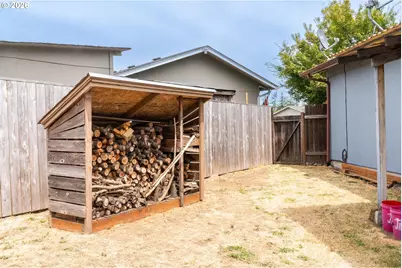 5209 G St, Springfield, OR 97478 - Photo 25