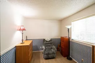 5209 G St, Springfield, OR 97478 - Photo 17