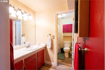 5209 G St, Springfield, OR 97478 - Photo 11