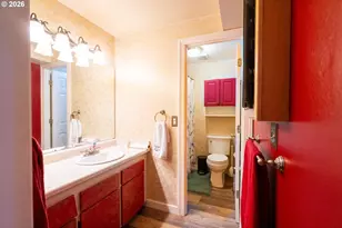 5209 G St, Springfield, OR 97478 - Photo 11