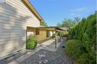 8050 SW 103rd Ave, Beaverton, OR 97008 - Photo 35