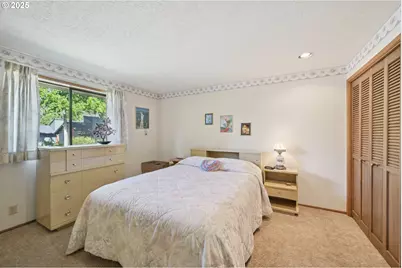 8050 SW 103rd Ave, Beaverton, OR 97008 - Photo 13