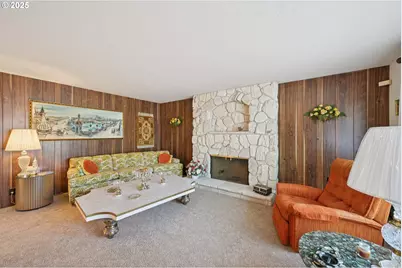 8050 SW 103rd Ave, Beaverton, OR 97008 - Photo 3