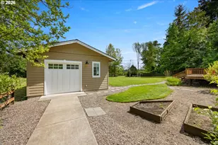 31050 SW Riverwood Dr, West Linn, OR 97068 - Photo 29