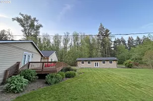 31050 SW Riverwood Dr, West Linn, OR 97068 - Photo 43
