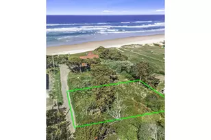 121 NW Texas St, Yachats, OR 97498 - Photo 1