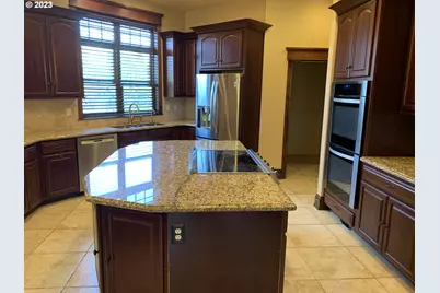 20420 SW Leonardo Ln, Beaverton, OR 97007 - Photo 5