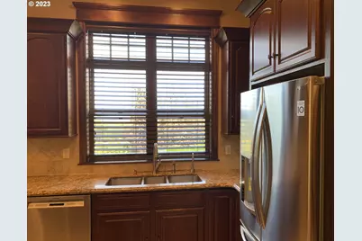 20420 SW Leonardo Ln, Beaverton, OR 97007 - Photo 9