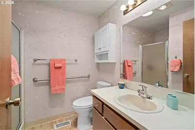 2210 NE 156th Ave, Portland, OR 97230 - Photo 15