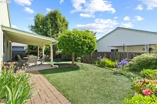2210 NE 156th Ave, Portland, OR 97230 - Photo 21