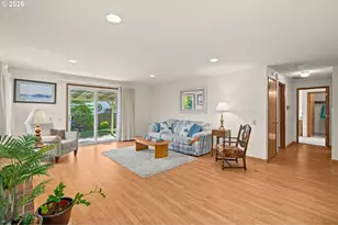 2210 NE 156th Ave, Portland, OR 97230 - Photo 3