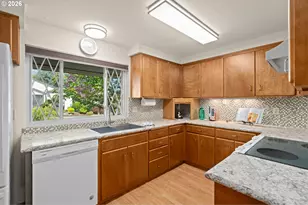2210 NE 156th Ave, Portland, OR 97230 - Photo 9