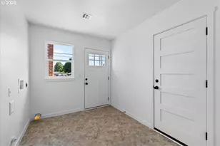1202 NE A St, Grants Pass, OR 97526 - Photo 13