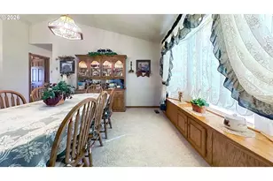 221 Foster Ln, Roseburg, OR 97470 - Photo 13