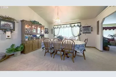 221 Foster Ln, Roseburg, OR 97470 - Photo 11