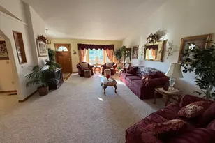 221 Foster Ln, Roseburg, OR 97470 - Photo 9