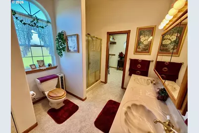 221 Foster Ln, Roseburg, OR 97470 - Photo 21