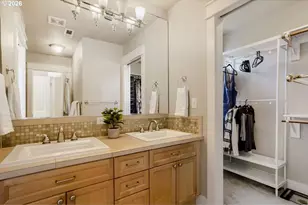 5117 SW Shattuck Rd, Portland, OR 97221 - Photo 15