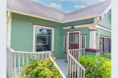 1024 S 5th St, Coos Bay, OR 97420 - Photo 3