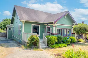 1024 S 5th St, Coos Bay, OR 97420 - Photo 1