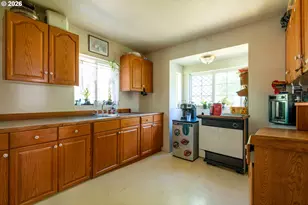 5411 62nd Ave SW, Olympia, WA 98512 - Photo 3