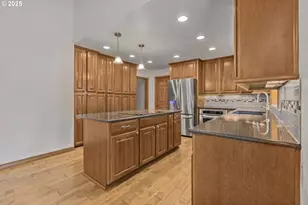 6503 Kinns Rd, Woodburn, OR 97071 - Photo 9