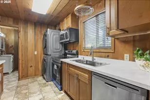 691 SE Jetty Ave, Lincoln City, OR 97367 - Photo 7