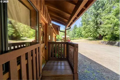 99104 Lone Pine Ln, Myrtle Point, OR 97458 - Photo 21