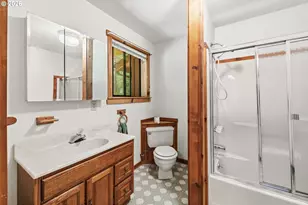 99104 Lone Pine Ln, Myrtle Point, OR 97458 - Photo 41
