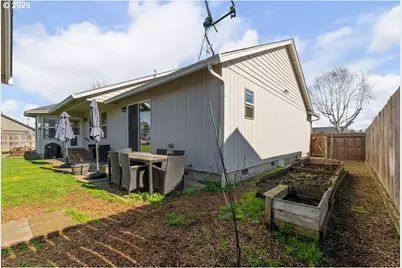 303 Ashwood St, Sutherlin, OR 97479 - Photo 15