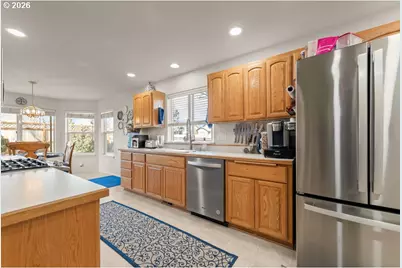 303 Ashwood St, Sutherlin, OR 97479 - Photo 25