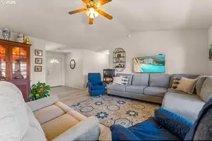 303 Ashwood St, Sutherlin, OR 97479 - Photo 19