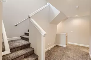 7890 NW Crossvine St, Portland, OR 97229 - Photo 21